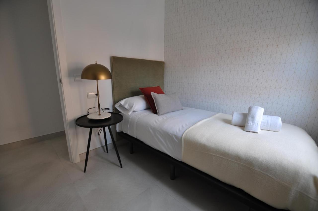 Capuchinos Cathedral Apartments Malaga Luaran gambar